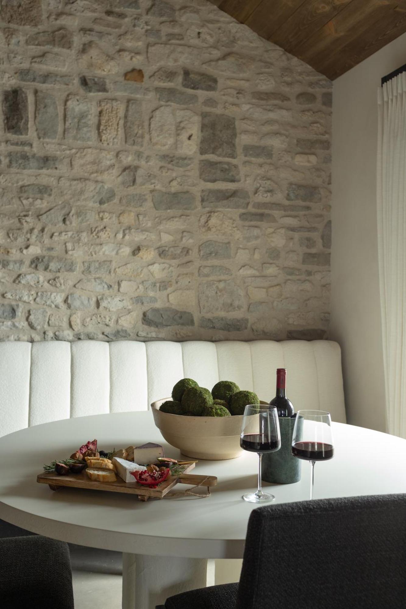 Kat Florence Hotels Elora Bagian luar foto