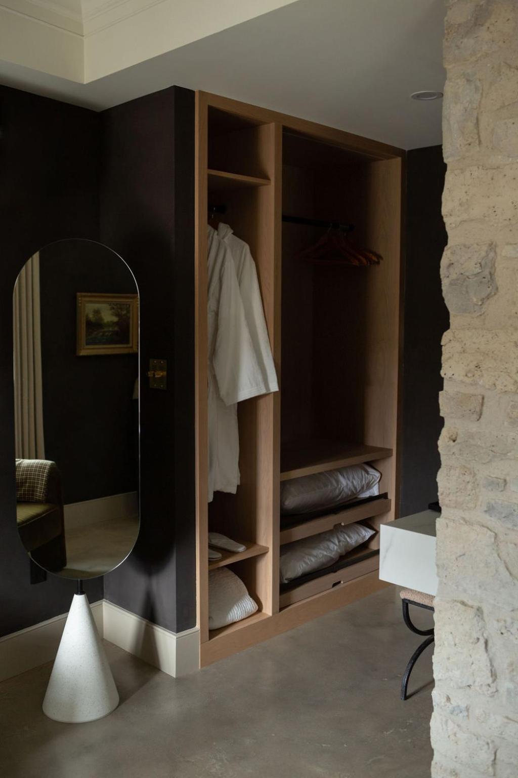 Kat Florence Hotels Elora Bagian luar foto